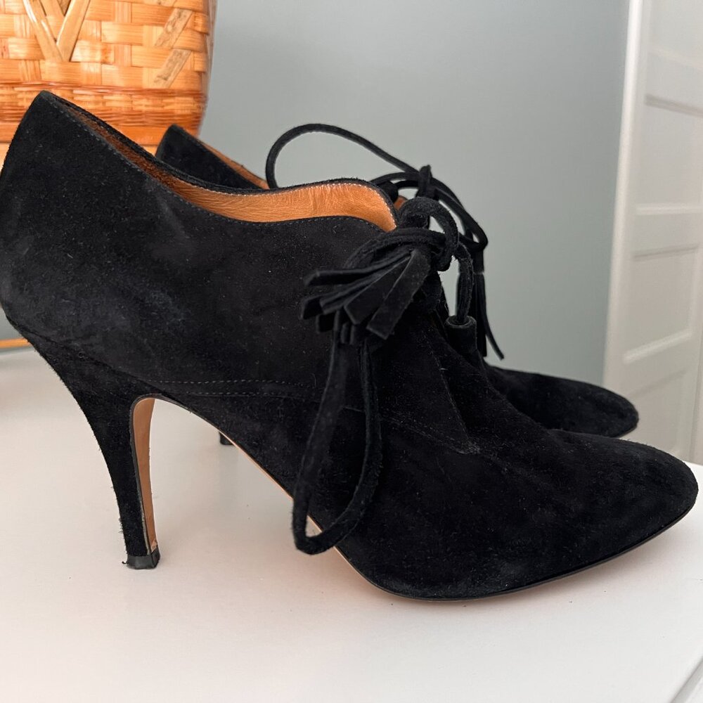 Bettye Muller Roxy Black Suede Heeled Booties with Tassel Ties Size 38 - Italy